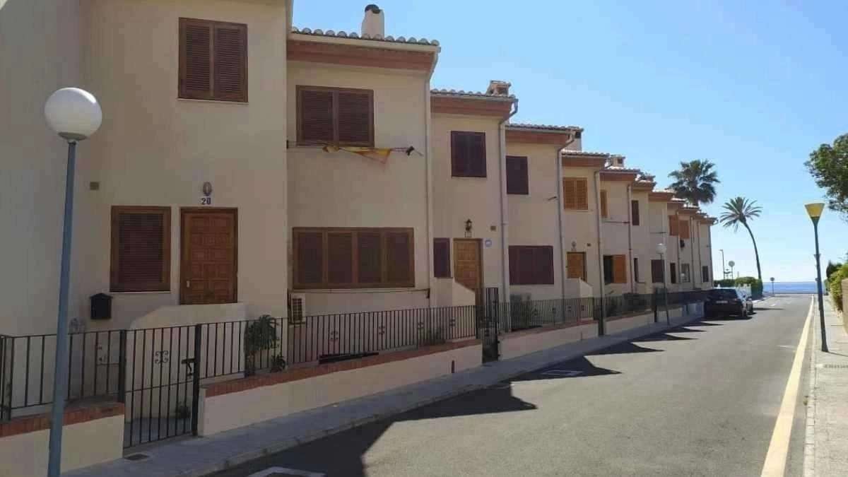 Idealista offers apartments and chalets for sale for less than 43,100 euros: there are some in good condition very close to the sea