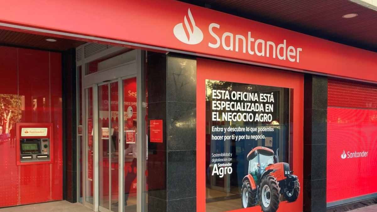 Alert at Banco Santander: a computer error generates duplicate charges for clients