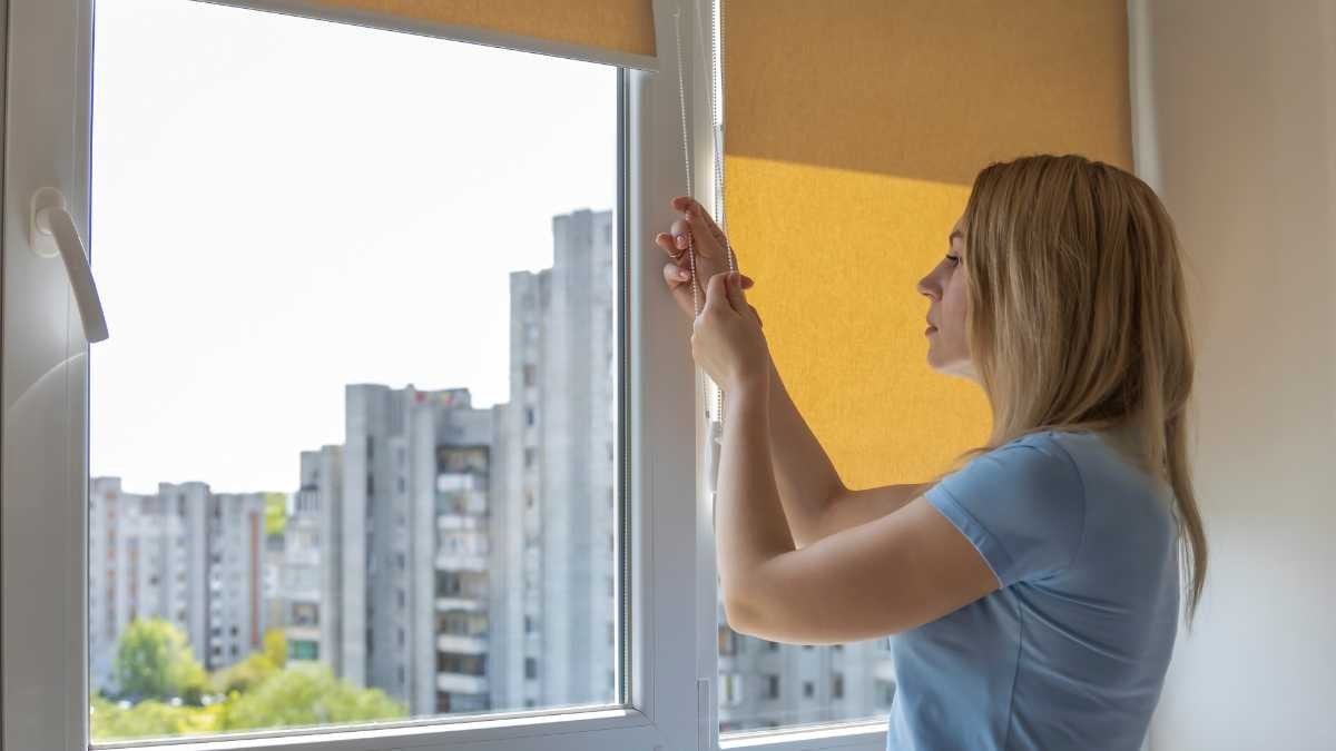 Leroy Merlin's new invention that is sold at a discount so you can forget about blinds and curtains: it insulates against the cold, regulates light and is automatic