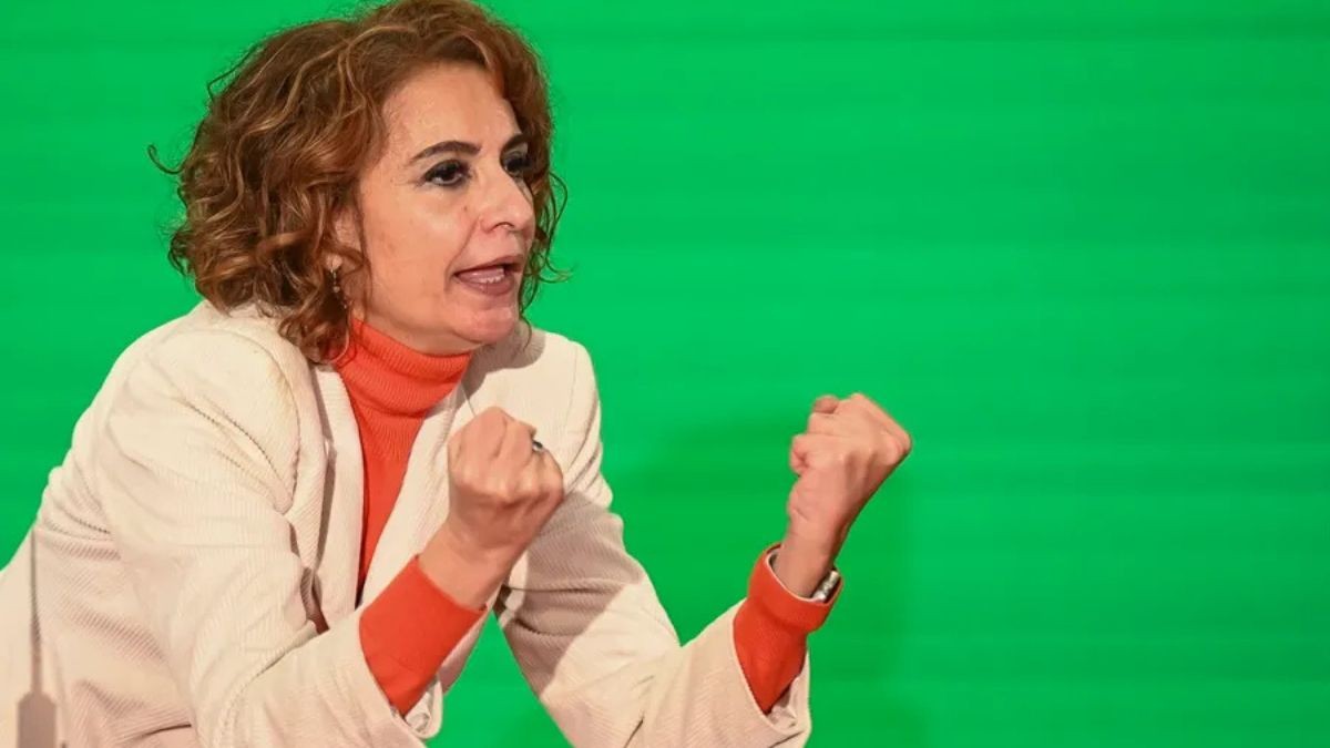 Montero defends the renewal of the president of Telefónica: “Tocaba”