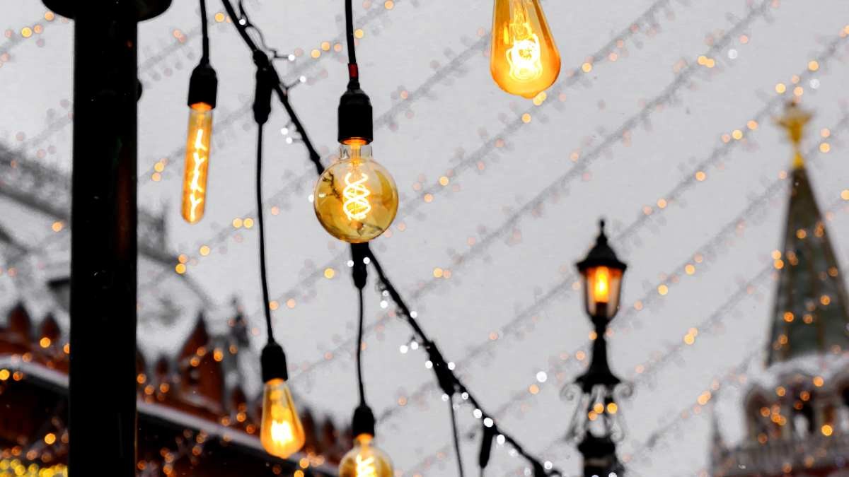 Price of electricity tomorrow, January 2, 2025, by hour: when is it cheapest and most expensive