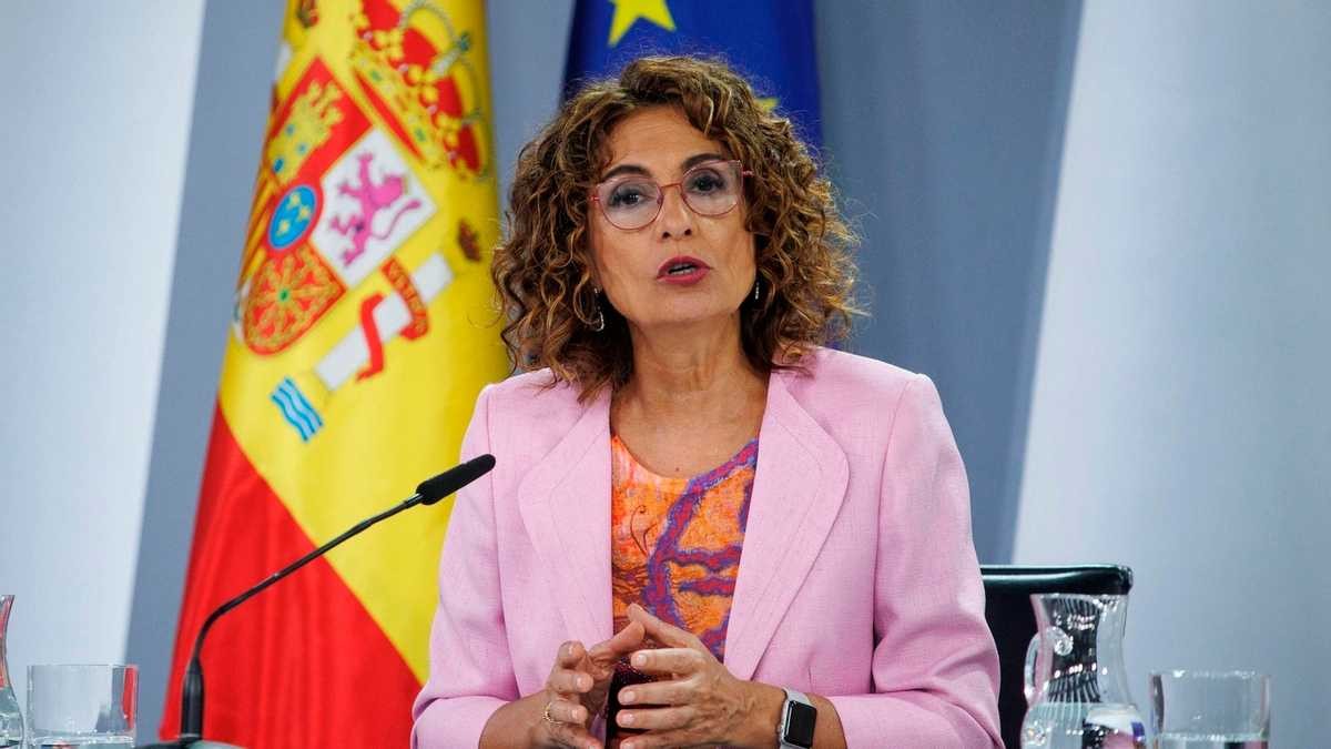 Treasury warns Spaniards: fines if they do not complete these procedures before January 31