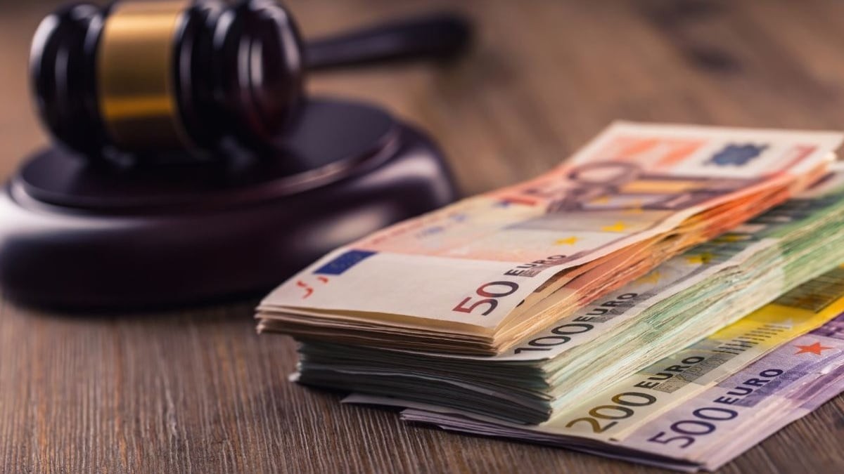A woman forced to pay more than 92,000 euros of inheritance tax for an inheritance for having registered the death in the Civil Registry afternoon