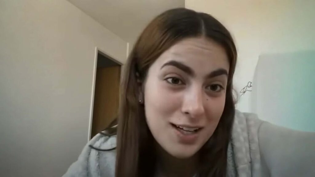 Sara, (22 years old), do not cut when talking about what she earns in a supermarket in Switzerland: "I have gained almost 5,000 euros per month; I do not know any engineer in Spain that charges that"