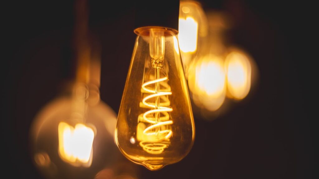 The price of light today Wednesday, August 6, 2025: the cheapest hours and faces within the PVPC