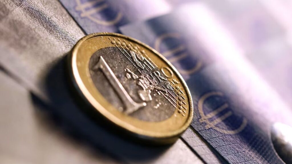 If you have 1 euro, you can buy this historic French football club