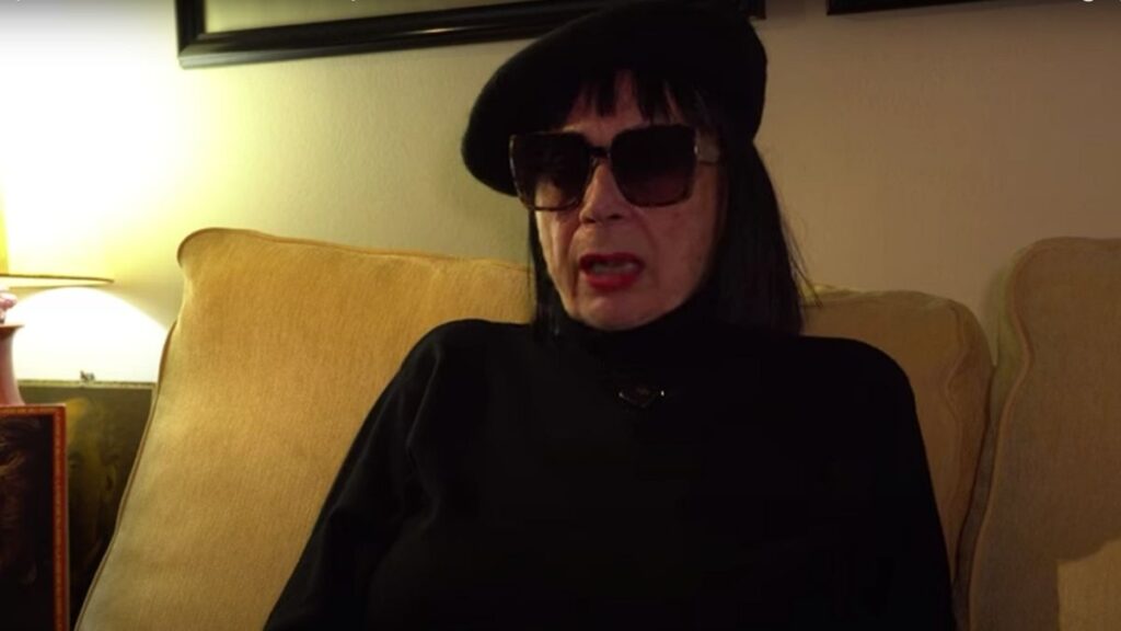 María Teresa (80 years), retired: "I charge a pension of 840 euros, I cannot pay the rent of 1,200 euros and I have to share a flat with students"