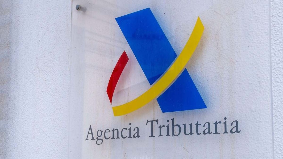 A son accepts his father's inheritance and now Hacienda claims 67,064.34 euros for a debt that he had pending, although he alleged the prescription of the file