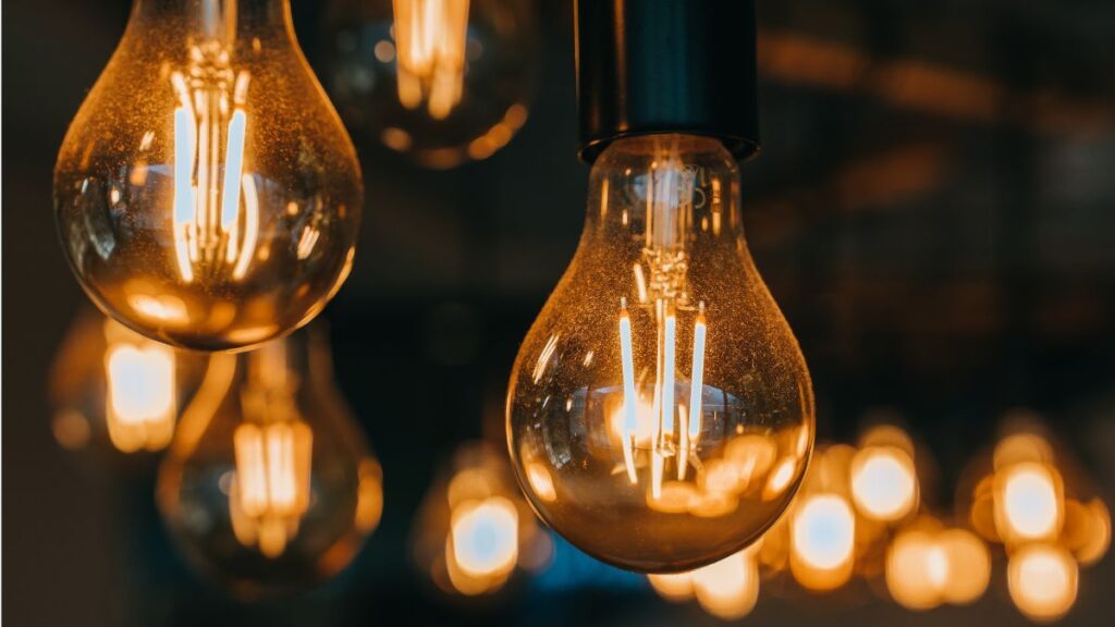 Price of the light today, August 17, 2025, for hours: the cheapest hours and faces within the PVPC