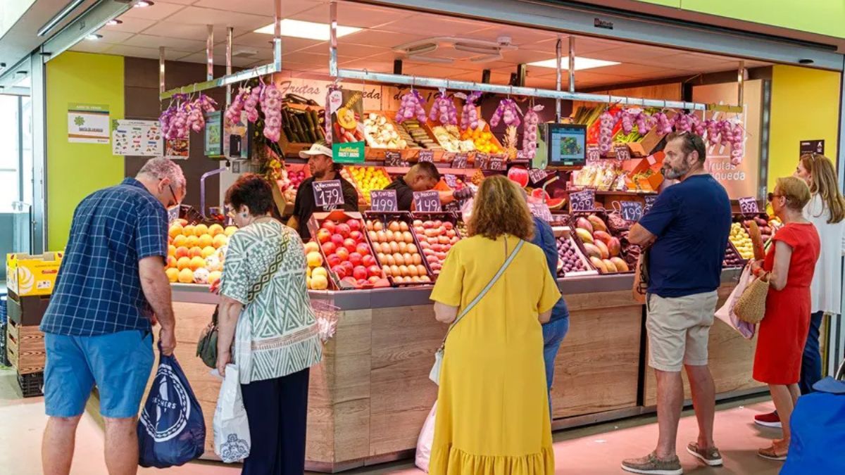 Use the fruit list list to flirt and end with a fine of 300 euros: "A WAPA and VAGANA girl who will be"