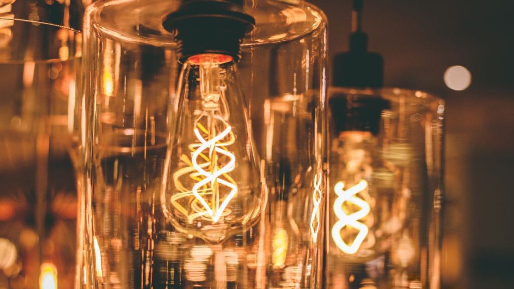 The price of light today, August 23, 2025: the cheapest hours and faces within the PVPC