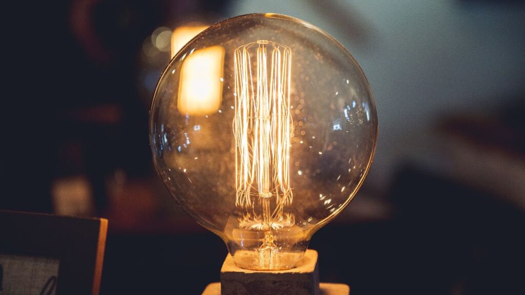 The price of light today Monday, August 25, 2025: the cheapest hours and faces within the PVPC