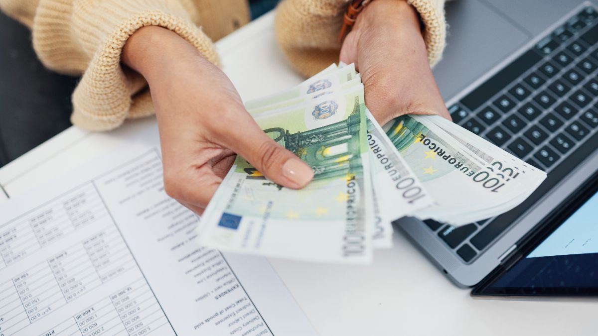 A heiress forced to pay the succession tax of all the money of a shared account he inherited, and not for 50% as he intended