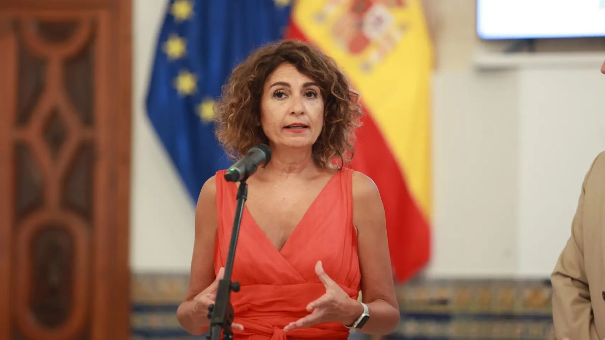 Montero confirms that the Government will present the budgets of 2026: "Roundly yes"