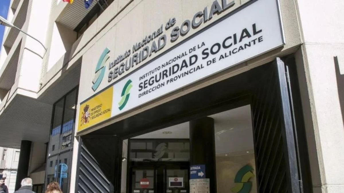 Social Security denies the permanent disability pension to a social worker with trauma and multifactures because his activity "does not require great efforts"