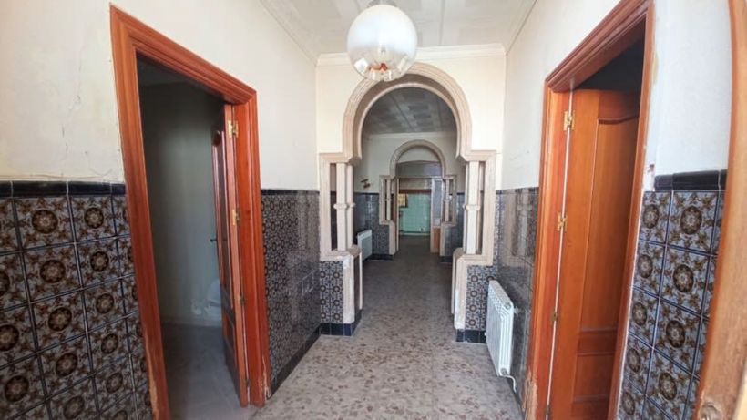 BBVA chalet hallway for sale for 40,000 euros