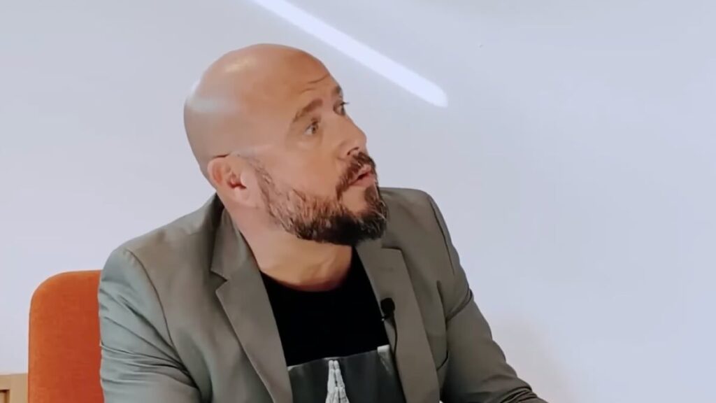 Juan Carlos Medina, owner of a GALP gas station: "We are the ones who won the least, we talk about margin cents per liter, 70% are taxes that the government takes"