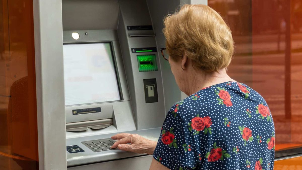 When pensions are charged in September 2025: Dates of Caixabank, BBVA, Santander, ING and other banks
