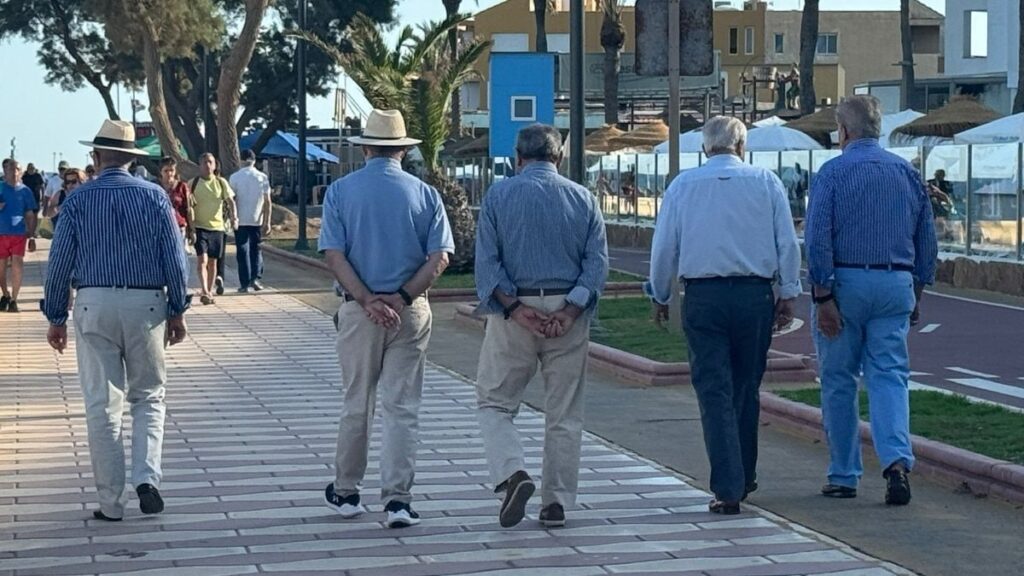 Retirees charged 2,907.68 euros every month of social security