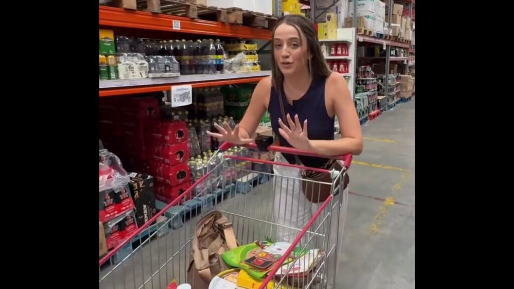 A young woman compares the prices of a supermarket in Andalusia with those of Mercadona and the difference surprises: "It is much cheaper"