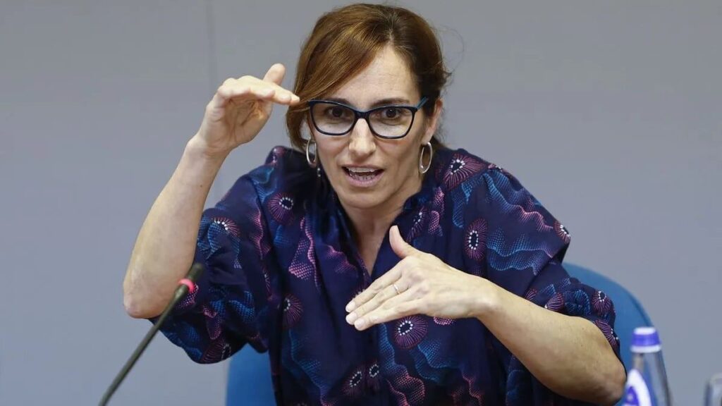 Goodbye to the social consensus with the new tobacco law: doctors, hoteliers, festivals, truck drivers and 11 million tourists turn their backs to health