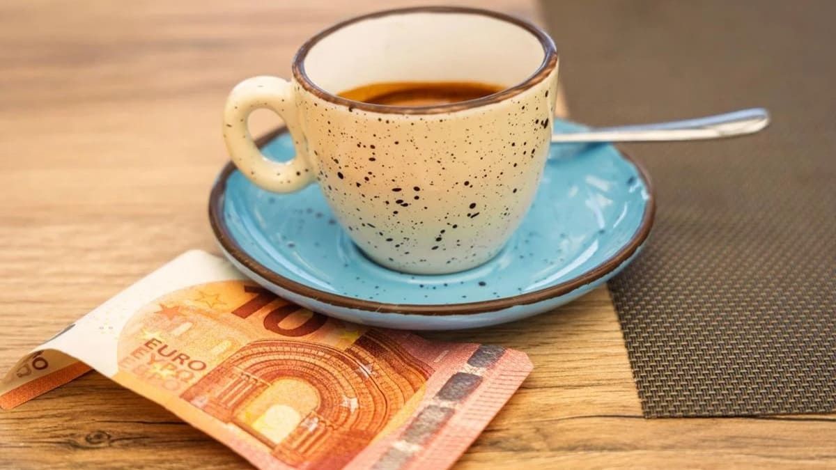 How coffee of each morning can save you almost 2,000 euros a year, according to three Wall Street experts