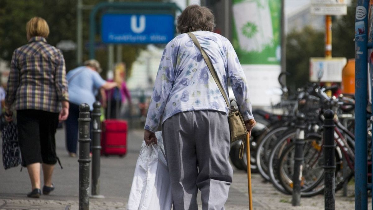 In increasingly retired Germany they return to work because the pension is not enough and the government wants them to be more