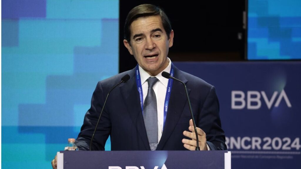 BBVA announces a record of 0.32 euros and will also pay it to Sabadell's shareholders who enter the OPA