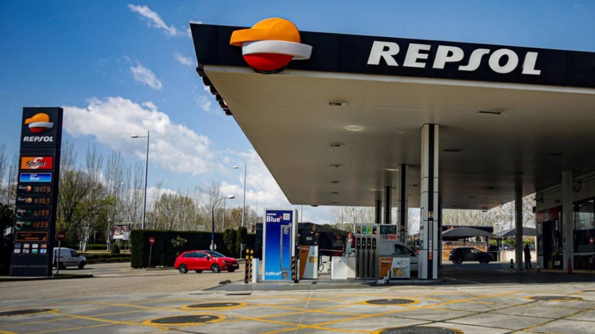 The price of gasoline drops after three weeks of increases: the diesel is worth less than 1 euro in these gas stations