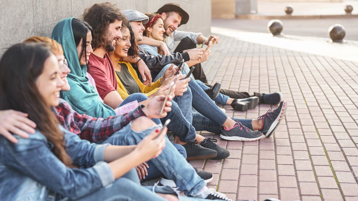 Generation Z spends more money than can be allowed due to the influence of social networks, according to Intrum