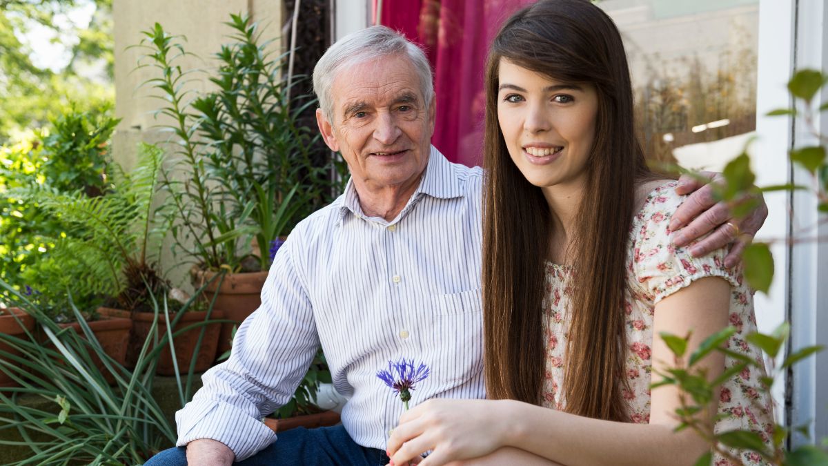 A father leaves his entire fortune to his new wife, 30 years younger, so that his children do not receive a single euro of the inheritance