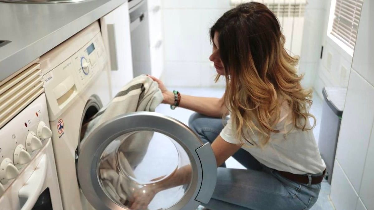 Price of electricity tomorrow Tuesday, October 21, by hour: when is it cheapest and most expensive on the day