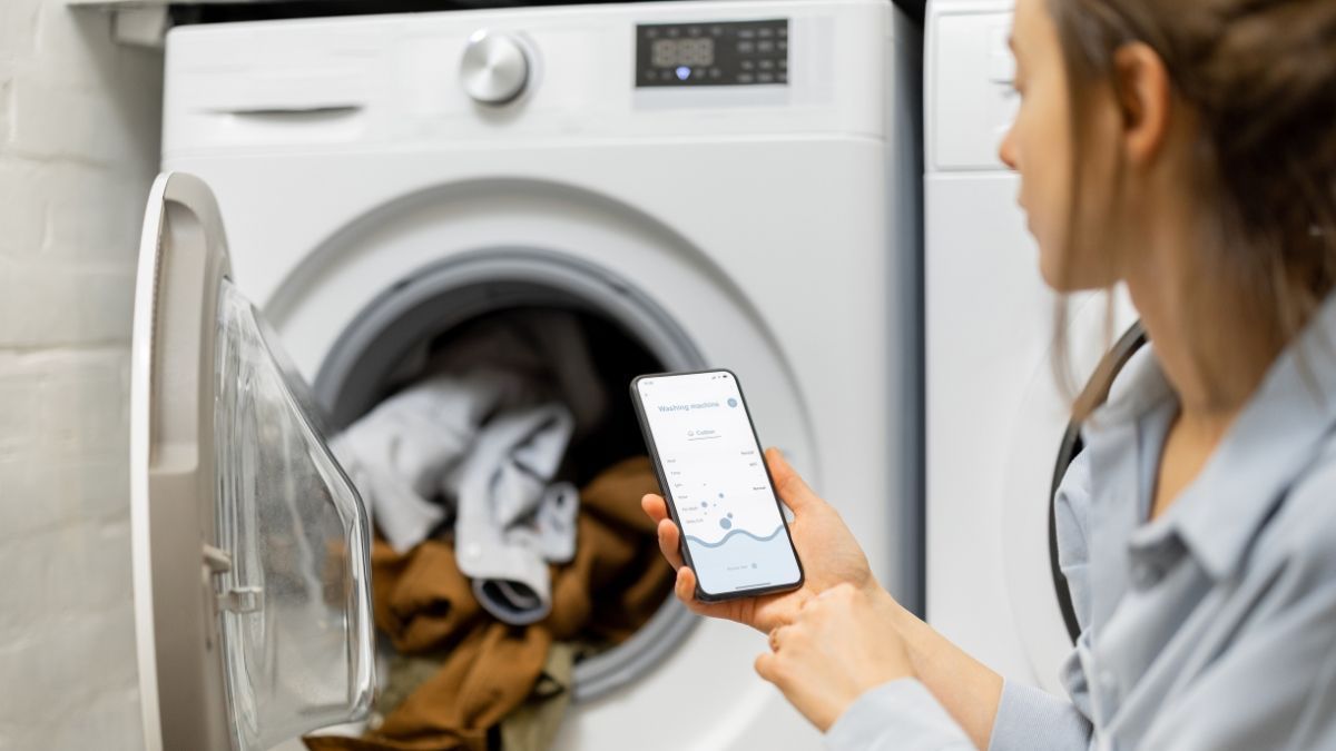 Price of electricity today Monday, October 27, 2025: the cheapest and most expensive hours within the PVPC