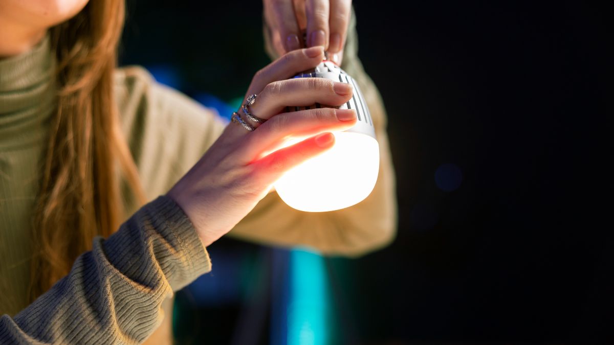 The price of electricity tomorrow, Monday, October 27, hourly: when is it cheaper and more expensive in the wholesale market