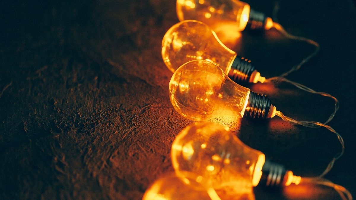 Price of electricity today, Thursday, November 6, 2025: when is it cheaper and more expensive within the PVPC