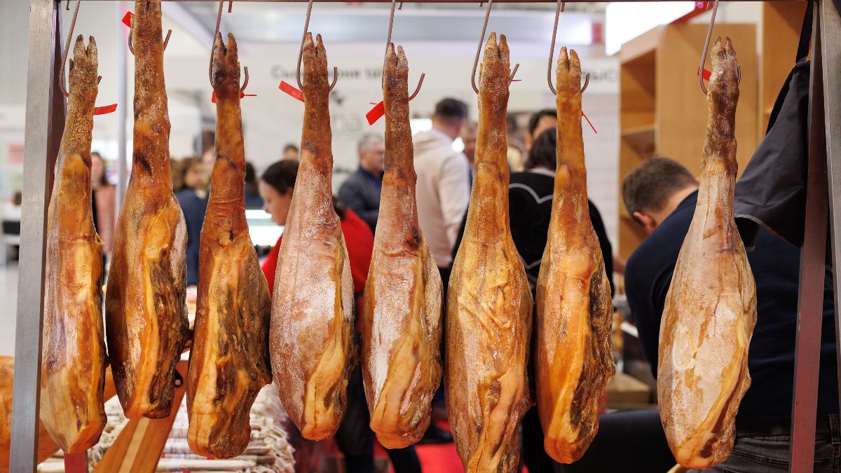 El Corte Inglés stands up to Black Friday with a bargain on 100% acorn-fed Iberian ham: the price drops by more than 90 euros