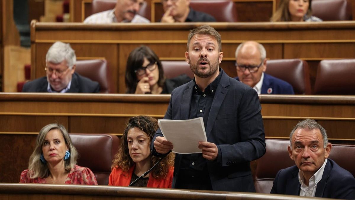Sumar wants to change the Housing Law and prohibit investment funds from purchasing houses