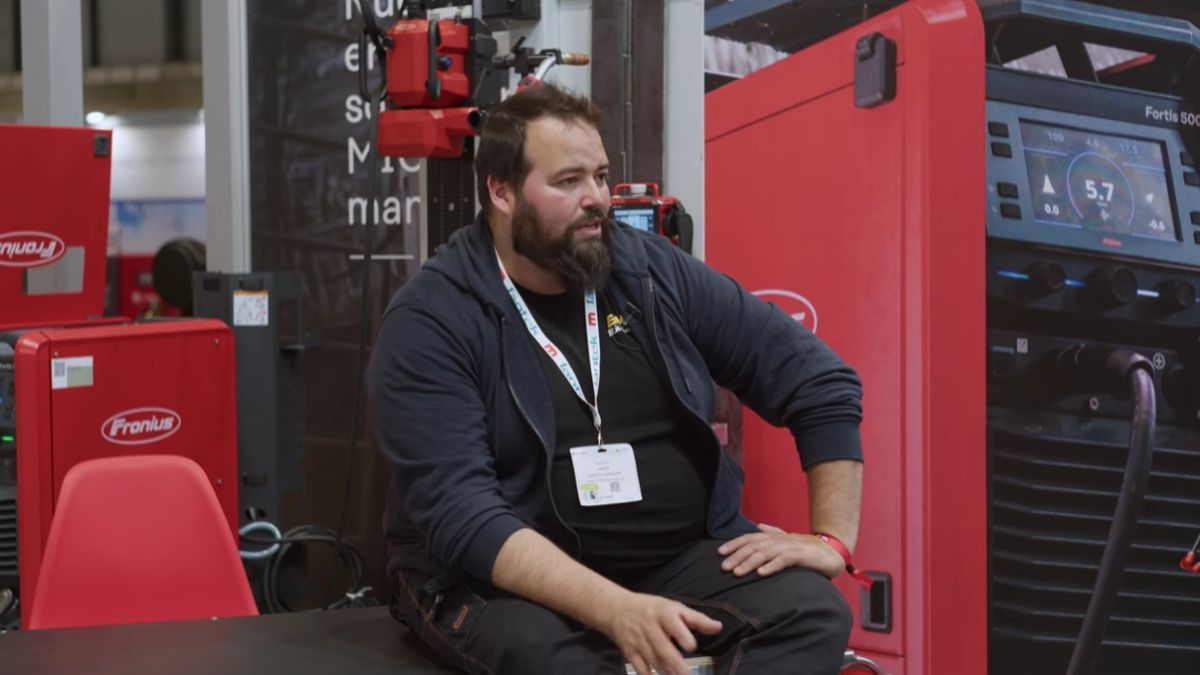 Blas, welder and workshop owner, on the lack of workers: "They tell me that they are not going to come to work for 1,200 euros. It doesn't matter to me to pay 2,000 or 3,000 euros if they get me the job. But they have to get it out"