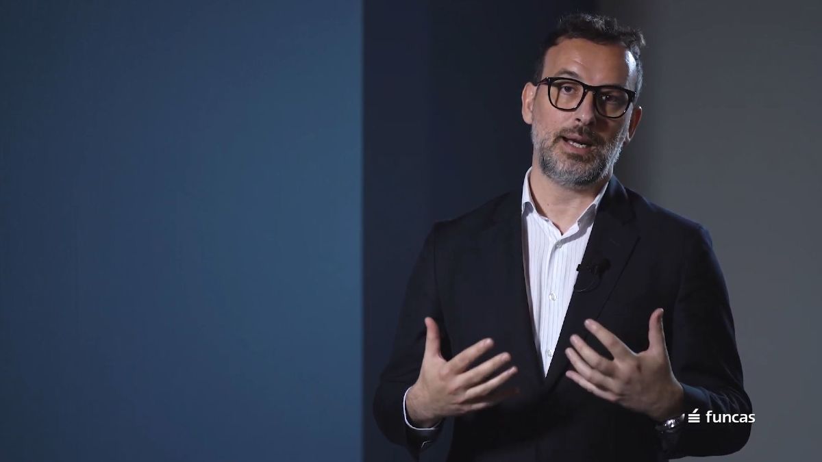 Francisco Rodríguez, economist: “Everyone is clear that the pension model is not sustainable, therefore, we must look for another and not a solution outside the system"