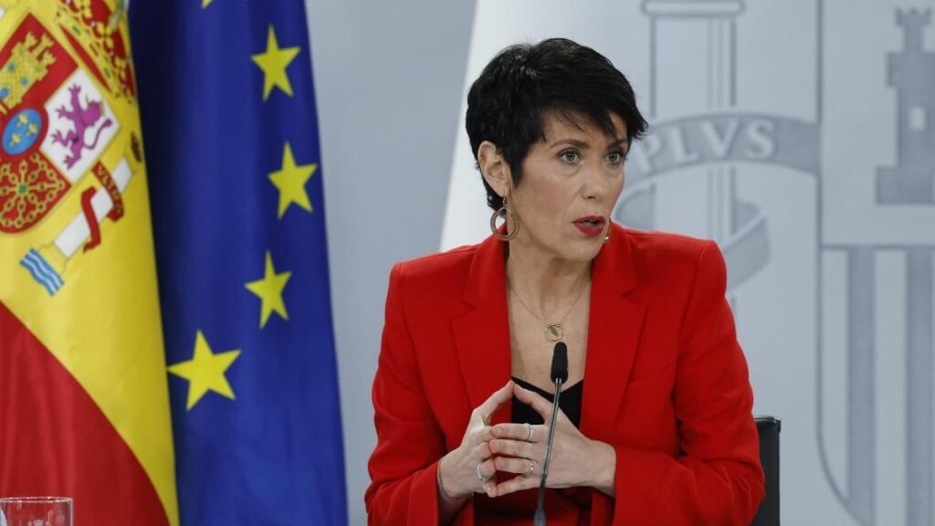 Elma Saiz sees “reasonable" an increase of more than 5% in non-contributory pensions