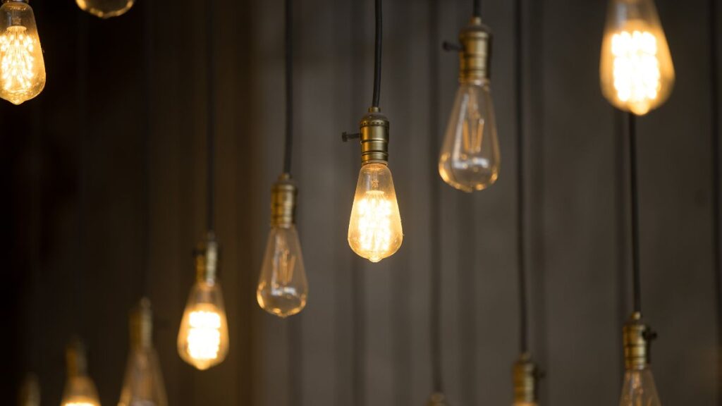 The price of electricity today, Thursday, February 19, 2026: the cheapest and most expensive hours within the PVPC