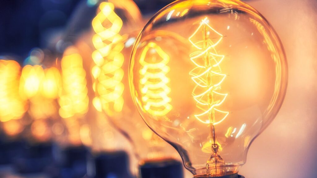 The price of electricity today, Friday, February 20, 2026: the cheapest and most expensive hours within the PVPC