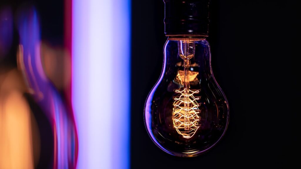 The price of electricity today, Sunday, February 22, 2026: the cheapest and most expensive hours within the PVPC