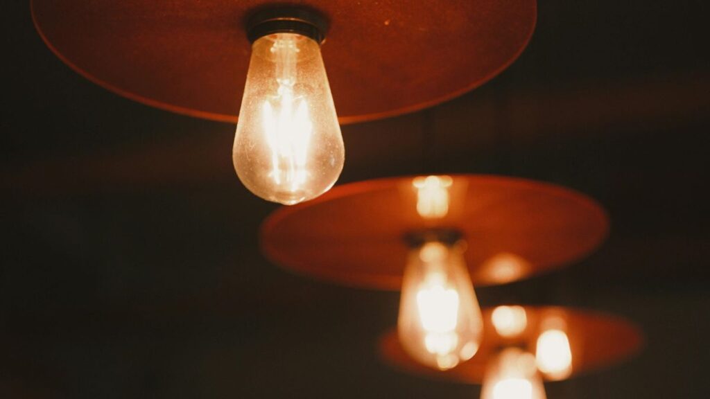 The price of electricity tomorrow, Thursday, February 26, by hour: when is it cheapest and most expensive on the day