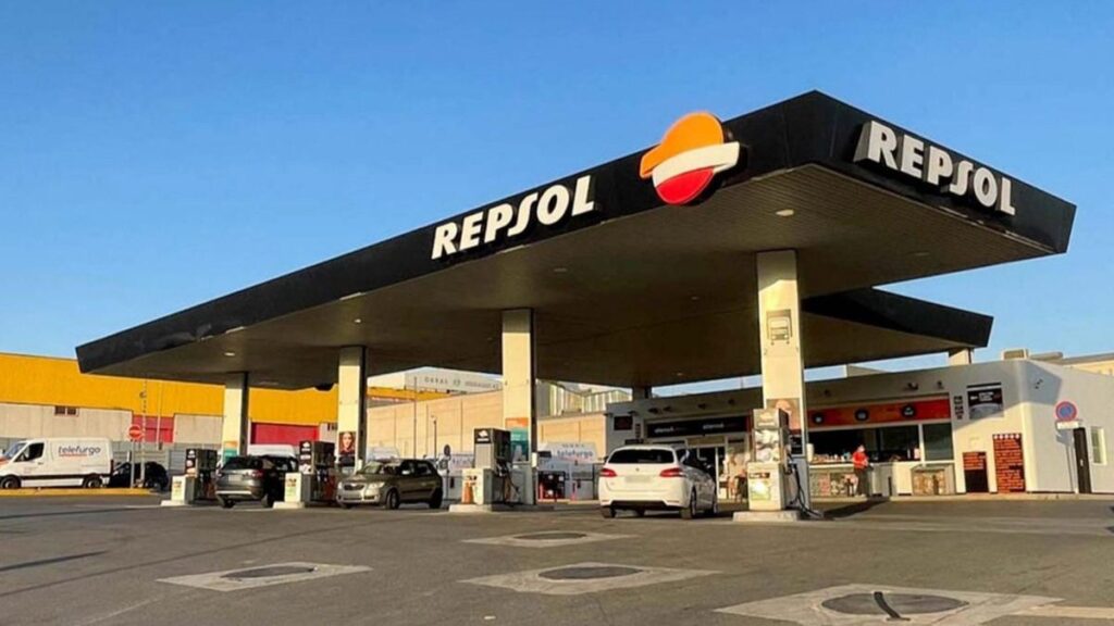 The price of gasoline rises again and diesel costs 0.982 euros at this gas station