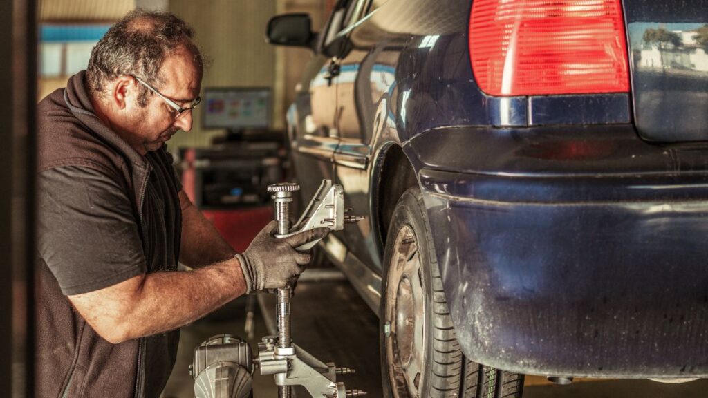 A 58-year-old man receives a permanent disability pension for life of 2,252 euros for the anxiety and panic attacks he suffers