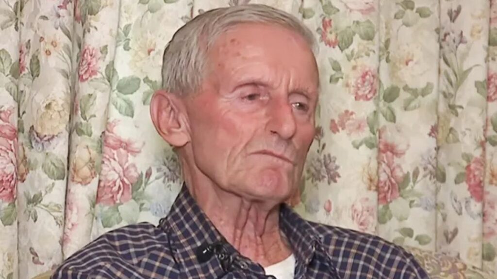 An 86-year-old farmer rejects 15 million in exchange for selling his land to real estate developers: "I love this land. It has been my life"