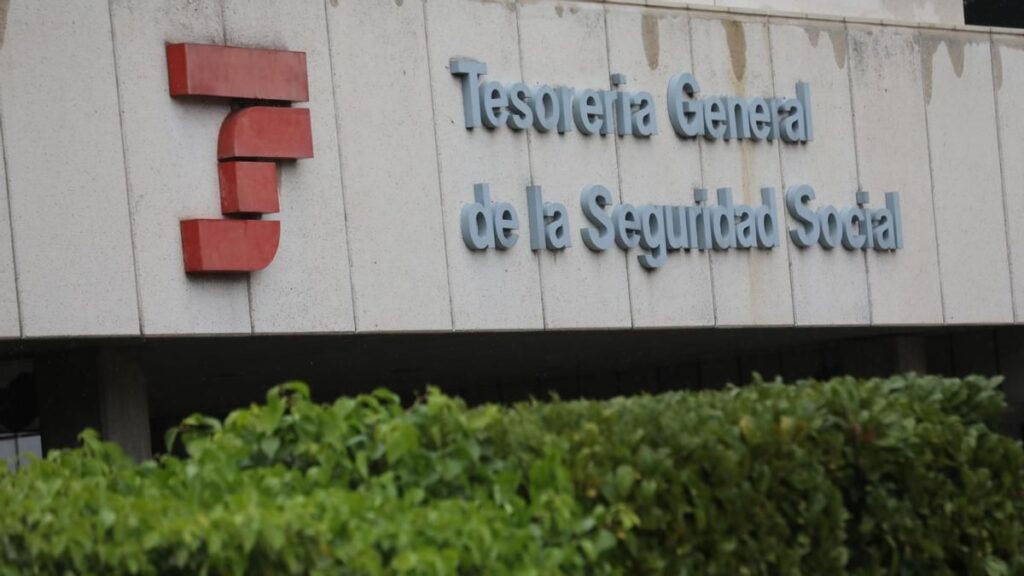 Social Security will deny early retirement at age 61 if you have not been registered as a job seeker for at least six months