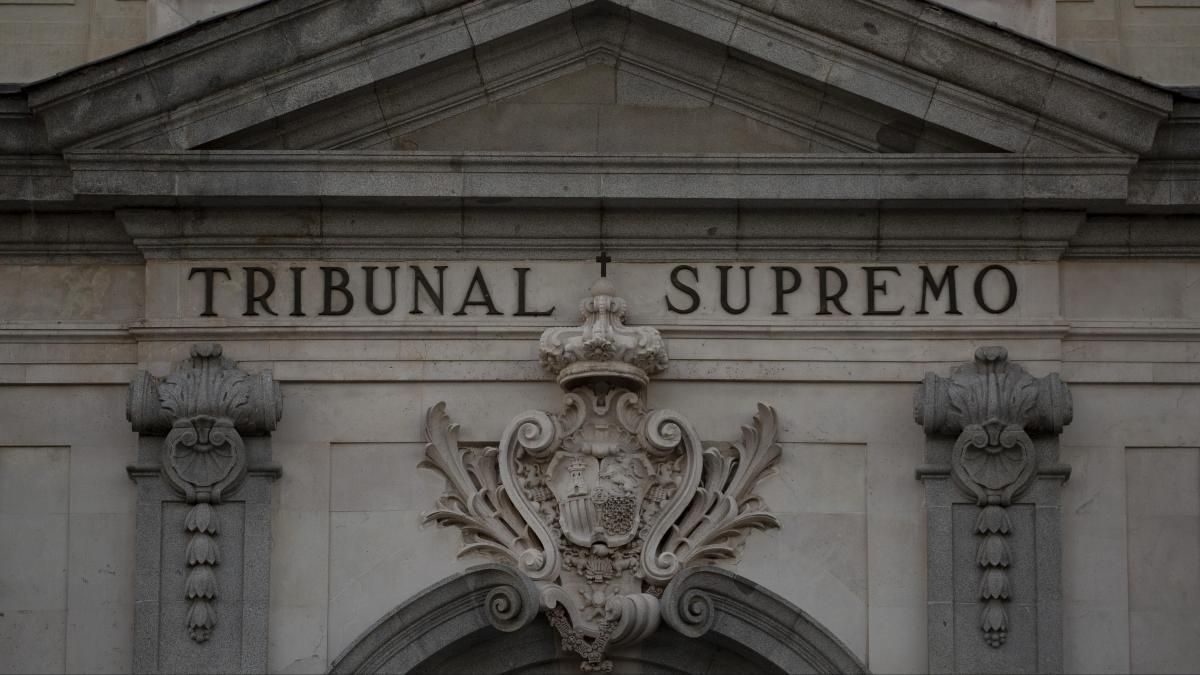 The Supreme Court prohibits excluding temporary workers from compensation for permanent disability recognized for permanent staff, since it is illegal discrimination