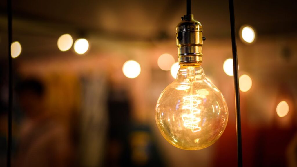 Price of electricity today Monday, March 2, 2026: the cheapest and most expensive hours within the PVPC